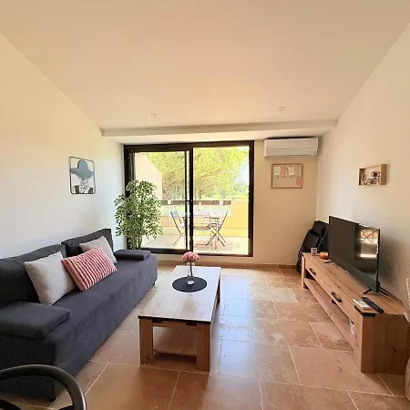 Beau T2 De Standing Sur Le Golf Avec Balcon Et Clim Appartement *